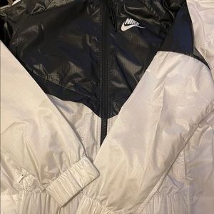 Nike windbreaker